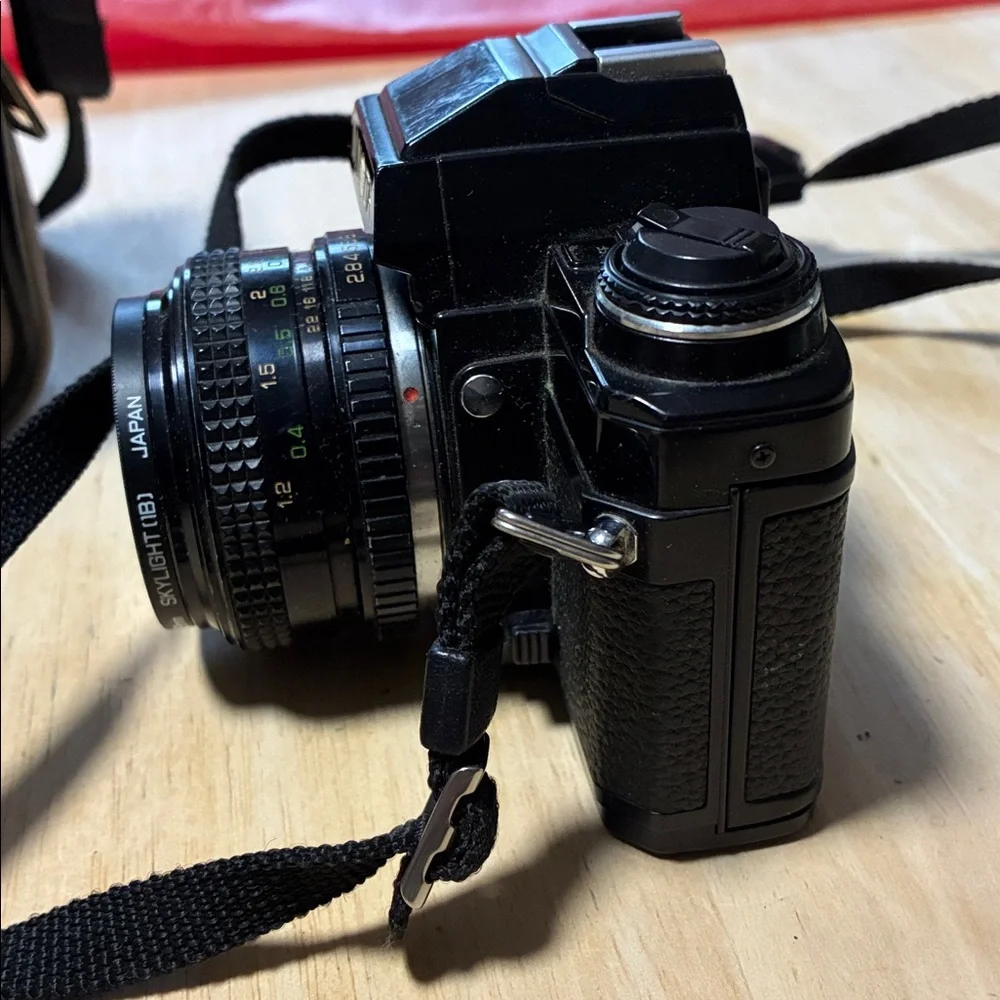 Vintage Minolta X-570 Film Camera Bundle - Fully Functional Classic!